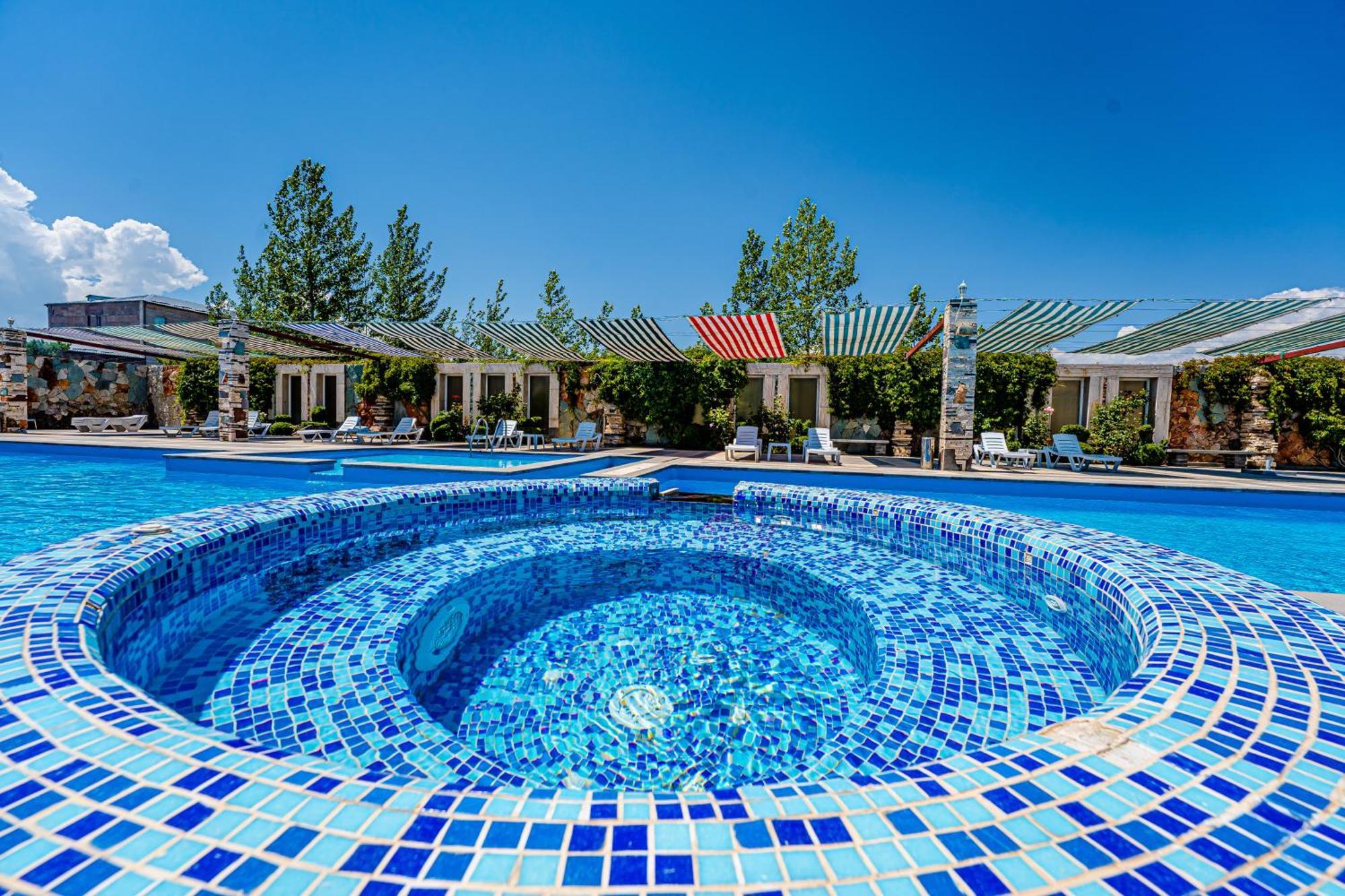 Maria Resort Sevan Exterior photo